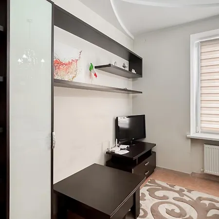 Tourist Street In Apartment *